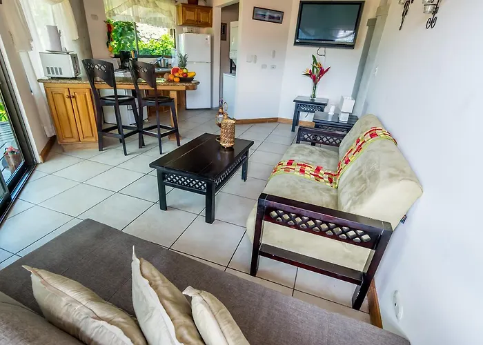 Villa Hermosa Heights *